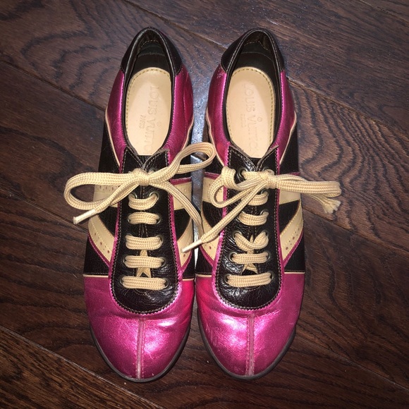 Louis Vuitton Authentic sneakers size 39 - Picture 1 of 9